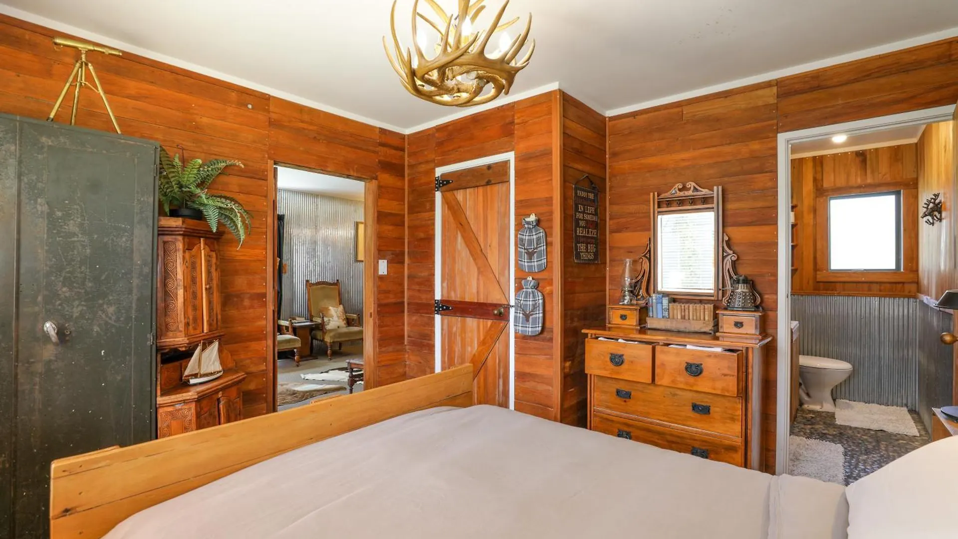 Timber Retreat - Cbd Location Guest House Rotorua New Zealand