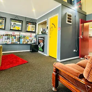  Hostel Downtown Backpackers